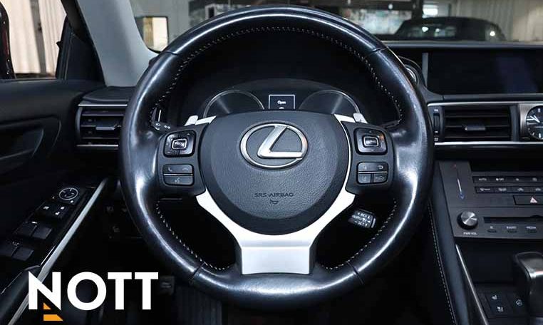 2020 LEXUS IS 300 | No Accidents