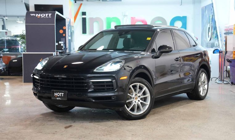 2020 PORSCHE Cayenne | All-Wheel Drive