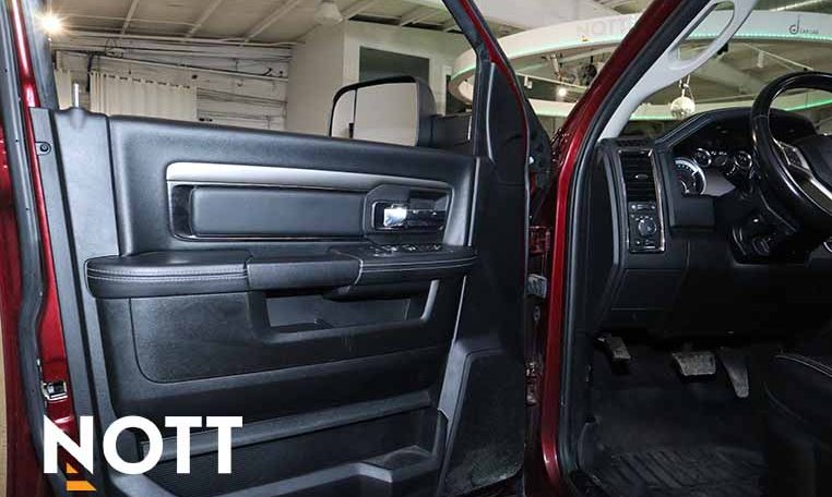 2018 RAM 3500 LARAMIE CREW CAB