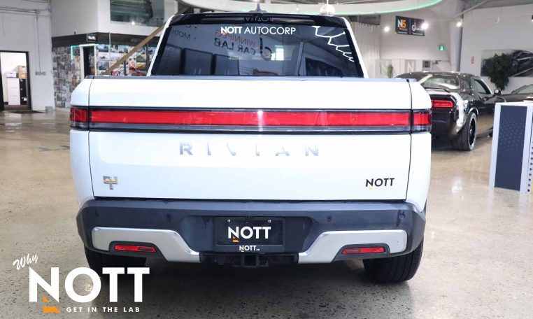2023 RIVIAN R1T Adventure Quad-Motor Large Pack | Large Pack