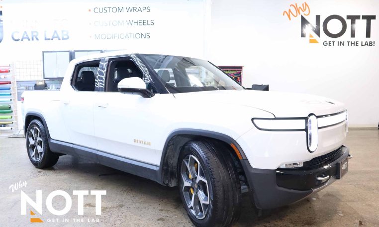 2023 RIVIAN R1T Adventure Quad-Motor Large Pack | Large Pack