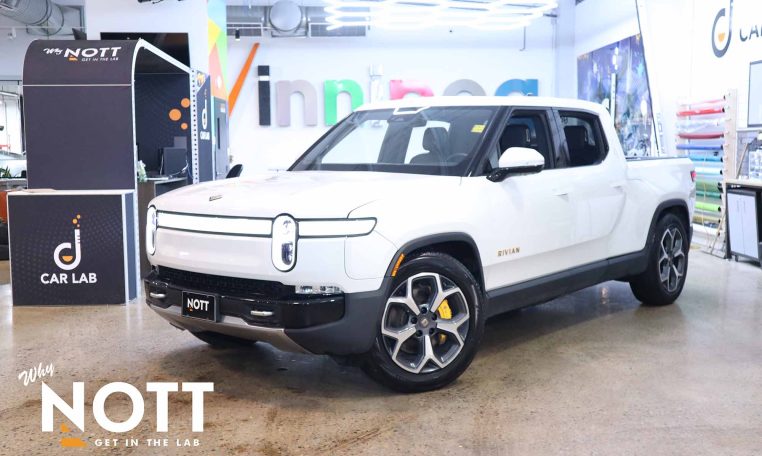 2023 RIVIAN R1T Adventure Quad-Motor Large Pack | Large Pack
