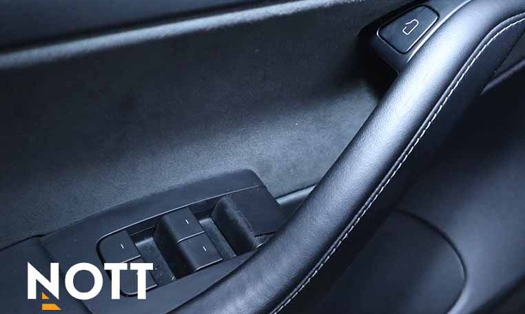 2021 TESLA MODEL 3 LONG RANGE | Wireless Phone Charging