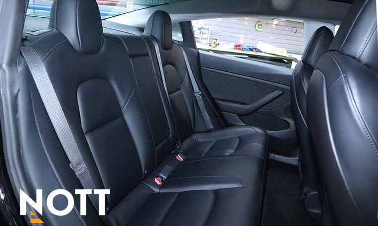 2021 TESLA MODEL 3 LONG RANGE | Wireless Phone Charging