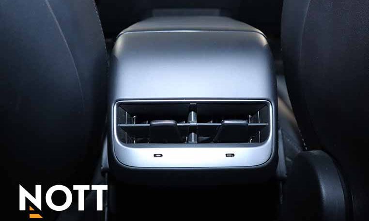 2021 TESLA MODEL 3 LONG RANGE | Wireless Phone Charging