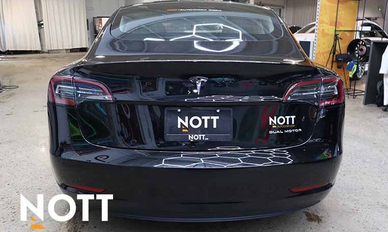 2021 TESLA MODEL 3 LONG RANGE | Wireless Phone Charging