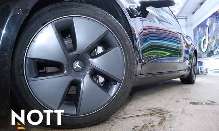 2021 TESLA MODEL 3 LONG RANGE | Wireless Phone Charging