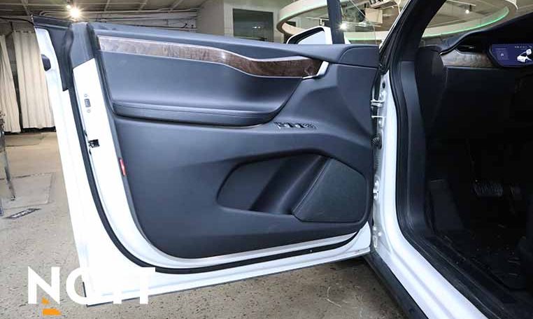 2020 TESLA Model X LONG RANGE