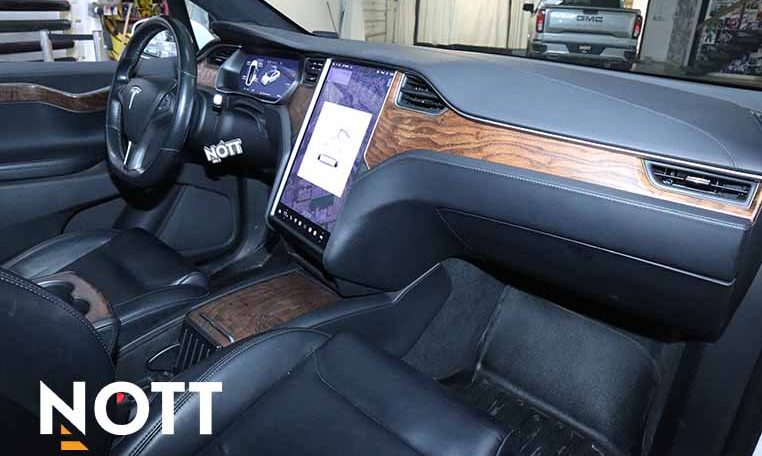 2020 TESLA Model X LONG RANGE