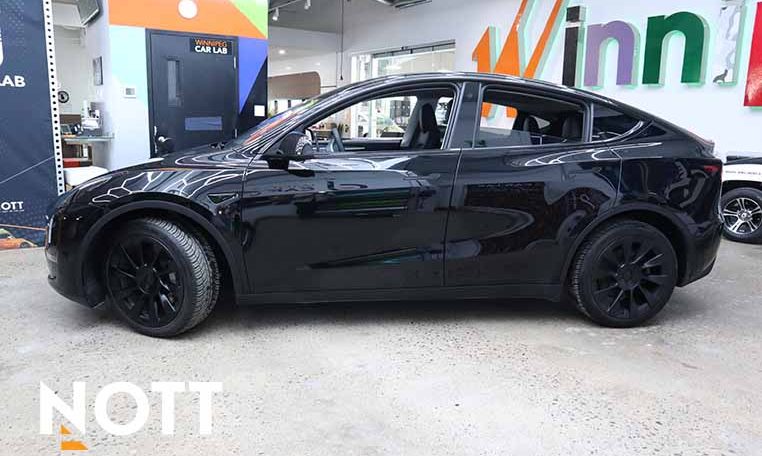 2023 TESLA MODEL Y  LONG RANGE ONE OWNER | LOCAL