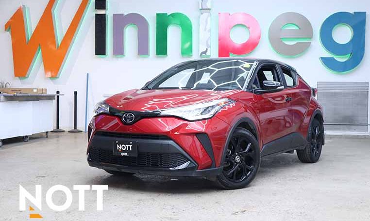 2021 TOYOTA CHR XLE PREMIUM | NO ACCIDENTS | LOCAL MB VEHICLE | TWO SETS OF WHEELS