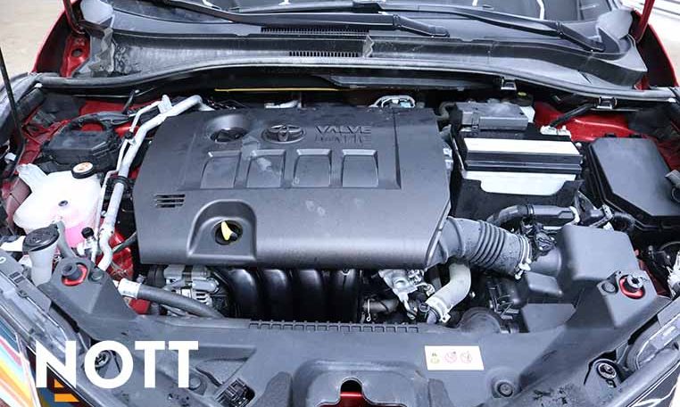 2021 TOYOTA CHR XLE PREMIUM | NO ACCIDENTS | LOCAL MB VEHICLE | TWO SETS OF WHEELS