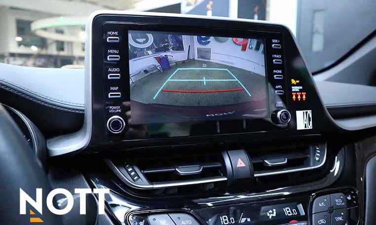 2021 TOYOTA CHR XLE PREMIUM | NO ACCIDENTS | LOCAL MB VEHICLE | TWO SETS OF WHEELS