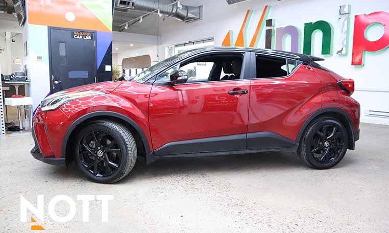 2021 TOYOTA CHR XLE PREMIUM | NO ACCIDENTS | LOCAL MB VEHICLE | TWO SETS OF WHEELS