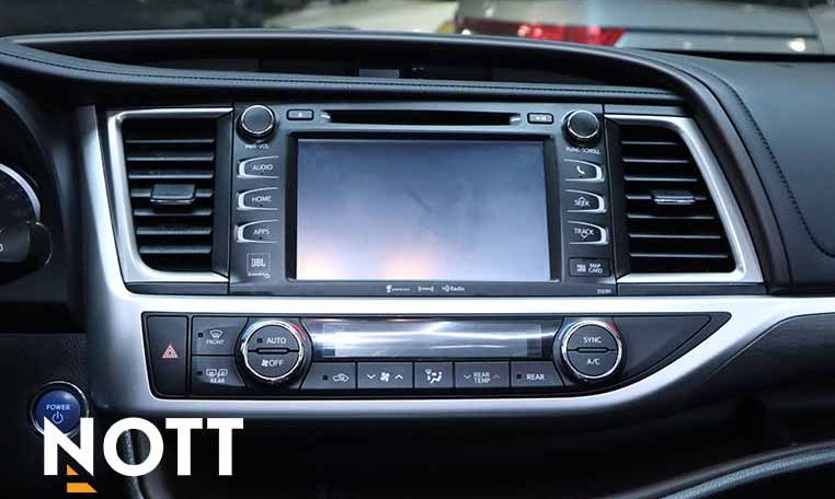 2019 TOYOTA HIGHLANDER HYBRID LIMITED | 7-Passenger | Hybrid | No accidents | New Front Brakes