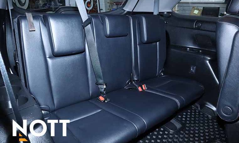 2019 TOYOTA HIGHLANDER HYBRID LIMITED | 7-Passenger | Hybrid | No accidents | New Front Brakes