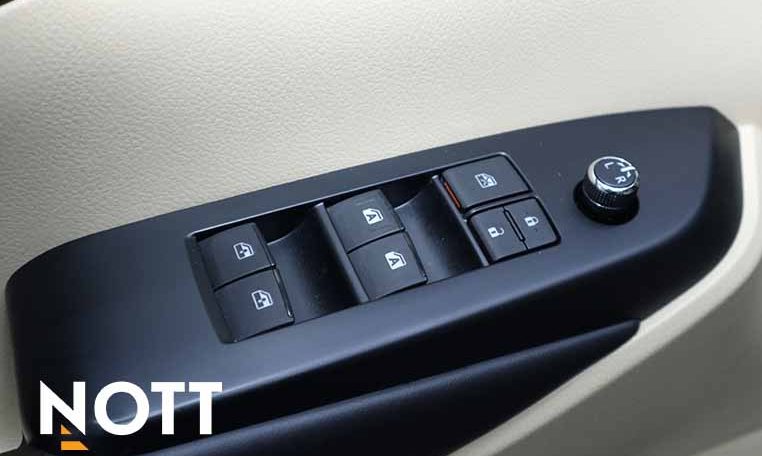 2019 TOYOTA HIGHLANDER XLE | Low Mileage | No Accidents