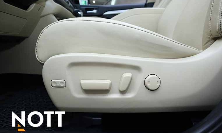 2019 TOYOTA HIGHLANDER XLE | Low Mileage | No Accidents