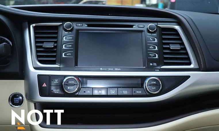 2019 TOYOTA HIGHLANDER XLE | Low Mileage | No Accidents