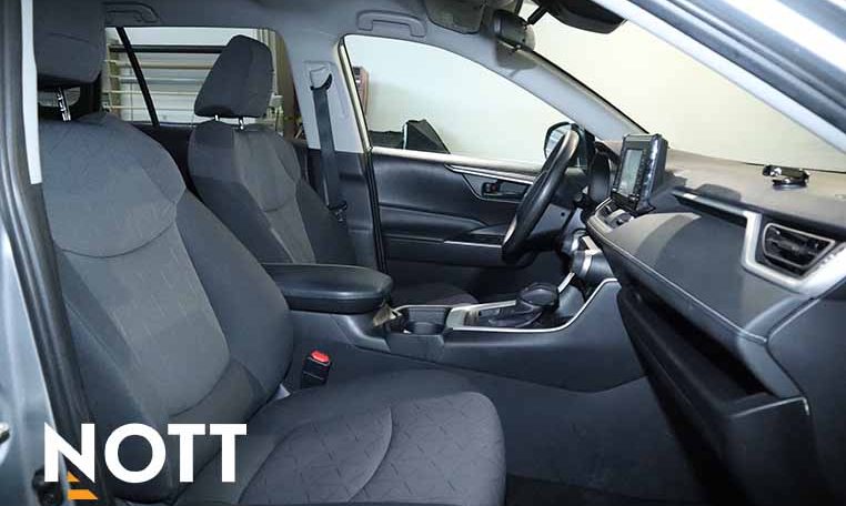 2019 TOYOTA RAV-4 LE | TWO SETS OF WHEELS | LOW KM