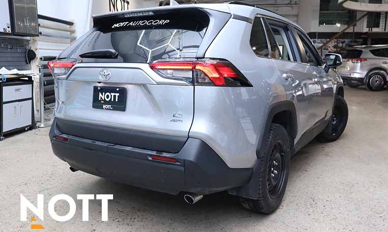 2019 TOYOTA RAV-4 LE | TWO SETS OF WHEELS | LOW KM