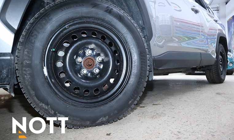 2019 TOYOTA RAV-4 LE | TWO SETS OF WHEELS | LOW KM