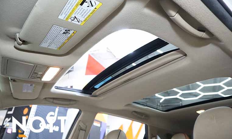 2016 TOYOTA Venza LIMITED | LOCAL | ONE-OWNER