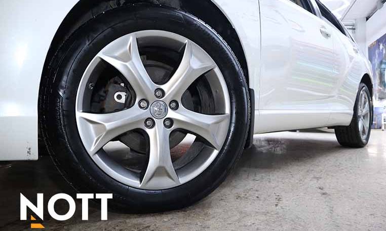 2016 TOYOTA Venza LIMITED | LOCAL | ONE-OWNER