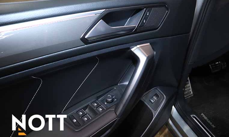 2023 VOLKSWAGEN TIGUAN COMFORTLINE R-LINE BLACK EDITION | LOCAL | ONE OWNER | NO ACCIDENTS