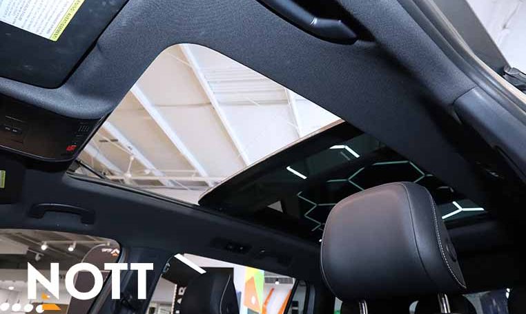 2023 VOLKSWAGEN TIGUAN COMFORTLINE R-LINE BLACK EDITION | LOCAL | ONE OWNER | NO ACCIDENTS