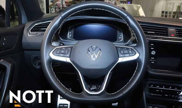 2023 VOLKSWAGEN TIGUAN COMFORTLINE R-LINE BLACK EDITION | LOCAL | ONE OWNER | NO ACCIDENTS