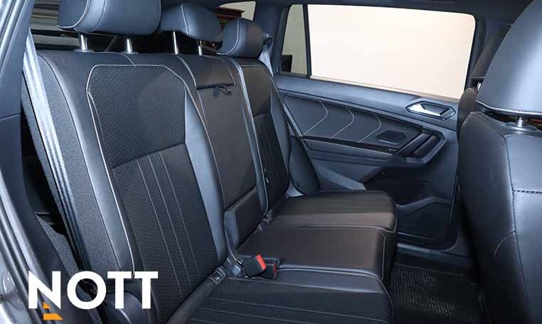 2023 VOLKSWAGEN TIGUAN COMFORTLINE R-LINE BLACK EDITION | LOCAL | ONE OWNER | NO ACCIDENTS