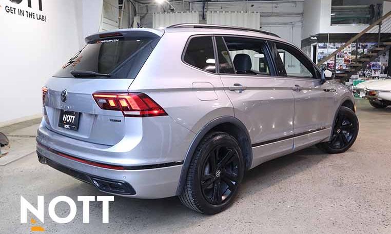 2023 VOLKSWAGEN TIGUAN COMFORTLINE R-LINE BLACK EDITION | LOCAL | ONE OWNER | NO ACCIDENTS
