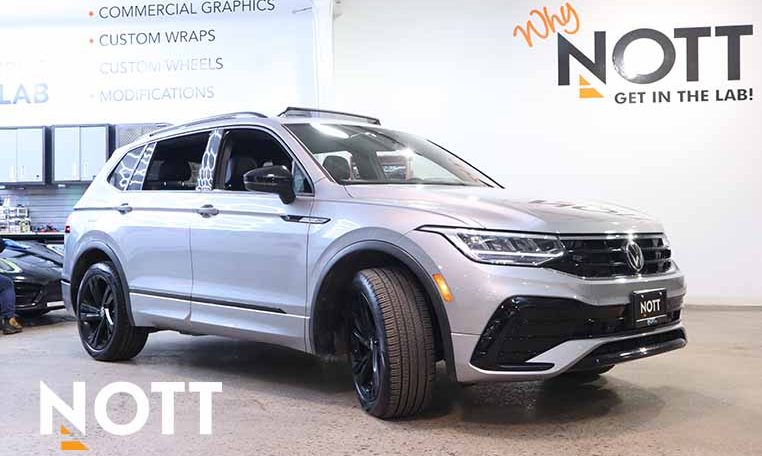2023 VOLKSWAGEN TIGUAN COMFORTLINE R-LINE BLACK EDITION | LOCAL | ONE OWNER | NO ACCIDENTS
