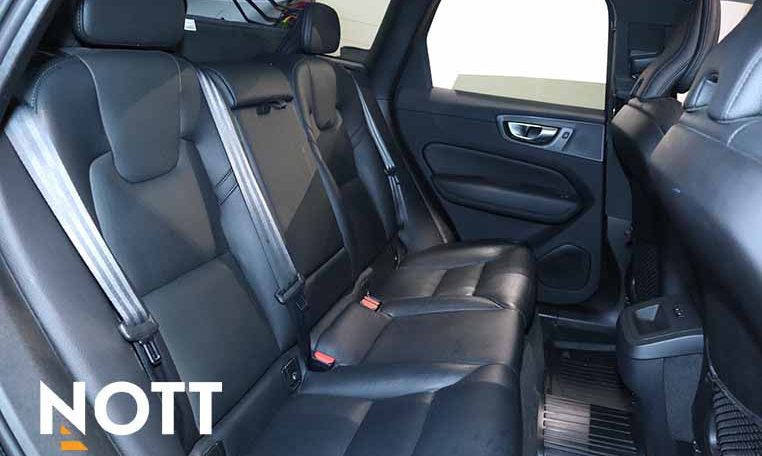 2023 VOLVO XC60 Plus Dark Theme | B6 AWD