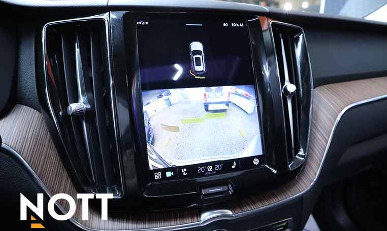 2023 VOLVO XC60 Plus Dark Theme | B6 AWD