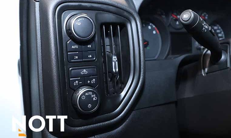 2023 CHEVROLET SILVERADO 1500 TRAIL BOSS CUSTOM NO ACCIDENTS - LOW KM'S