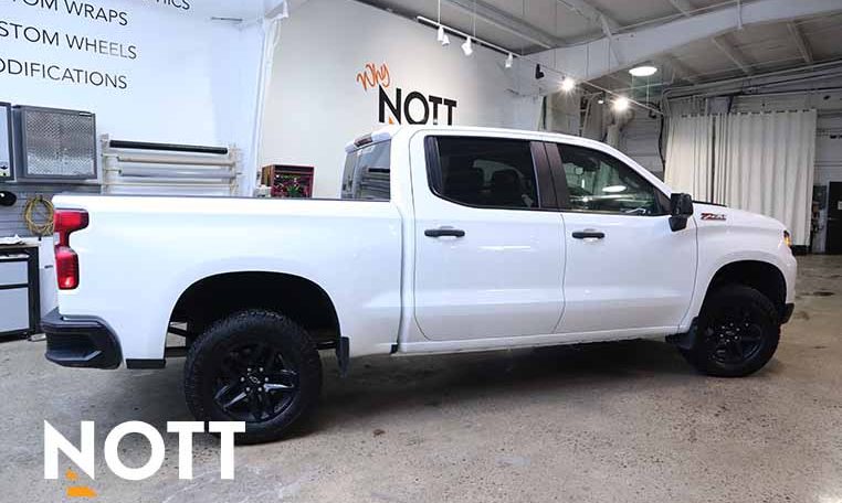2023 CHEVROLET SILVERADO 1500 TRAIL BOSS CUSTOM NO ACCIDENTS - LOW KM'S