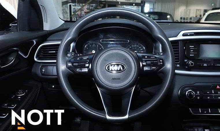 2018 KIA Sorento LX