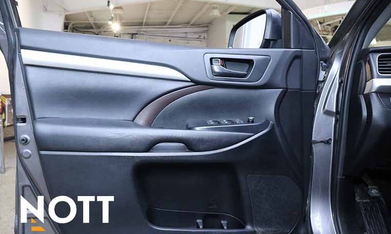 2019 TOYOTA HIGHLANDER LE NO ACCIDENTS | AWD