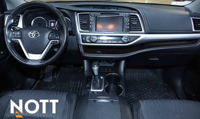 2019 TOYOTA HIGHLANDER LE NO ACCIDENTS | AWD