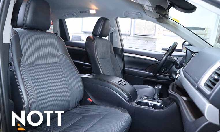 2019 TOYOTA HIGHLANDER LE NO ACCIDENTS | AWD