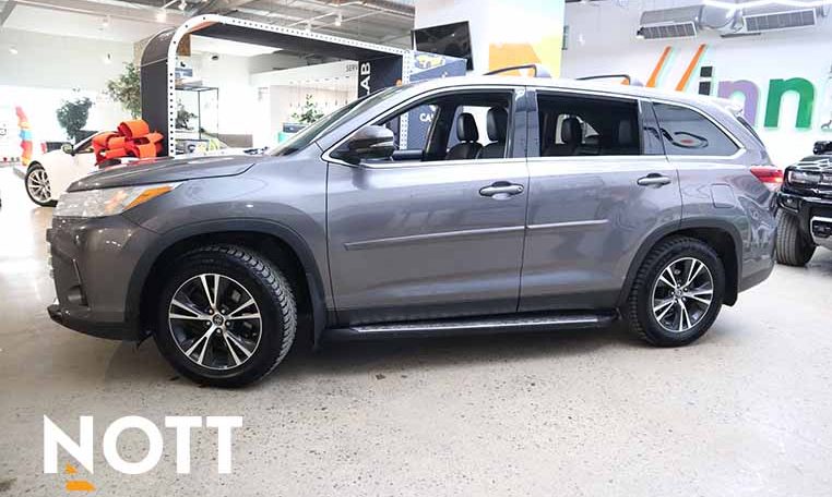 2019 TOYOTA HIGHLANDER LE NO ACCIDENTS | AWD
