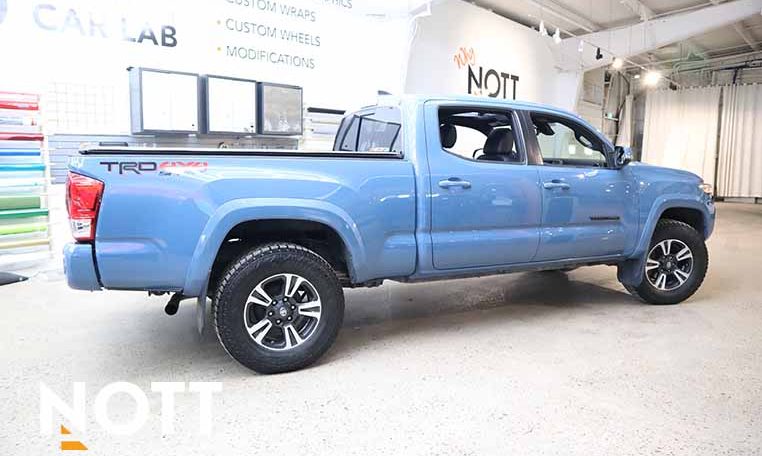 2019 TOYOTA TACOMA TRD Sport LOCAL | NO ACCIDENTS | RARE COLOUR