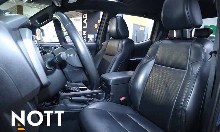 2019 TOYOTA TACOMA TRD Sport LOCAL | NO ACCIDENTS | RARE COLOUR