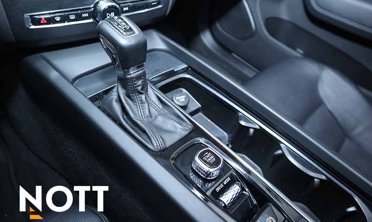 2018 VOLVO XC60 T6 INSCRIPTION | Local Manitoba