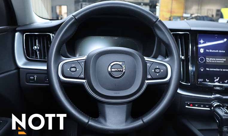 2018 VOLVO XC60 T6 INSCRIPTION | Local Manitoba