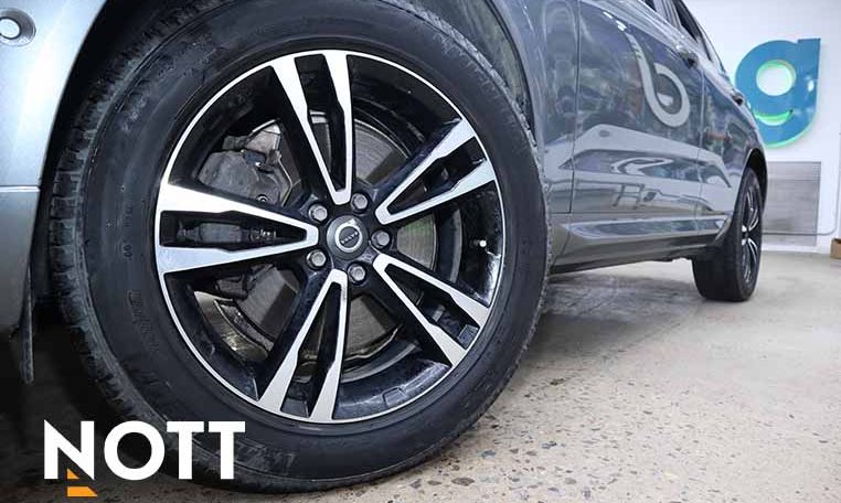 2018 VOLVO XC60 T6 INSCRIPTION | Local Manitoba