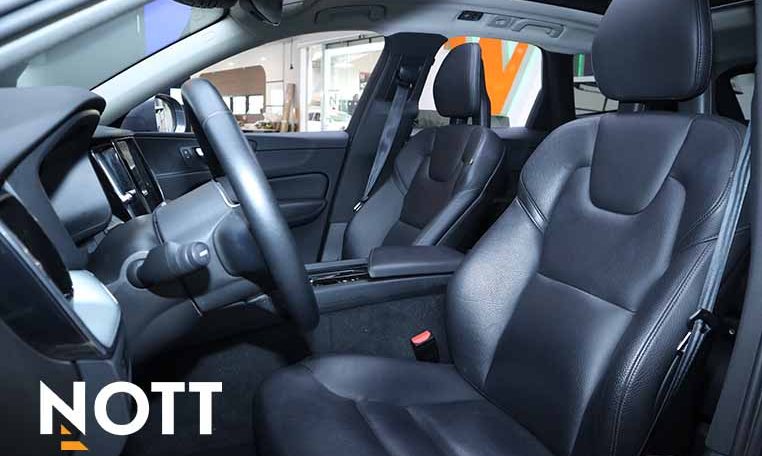 2018 VOLVO XC60 T6 INSCRIPTION | Local Manitoba