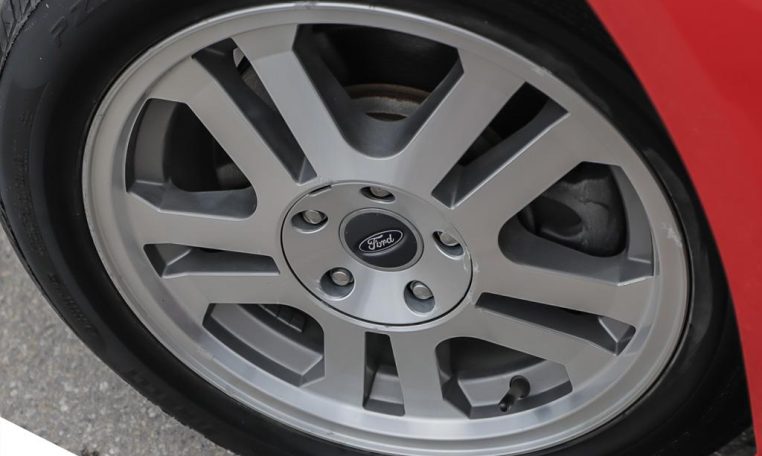 2005 FORD MUSTANG GT